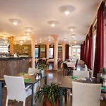 Vicko Szálloda Starigrad-Paklenica