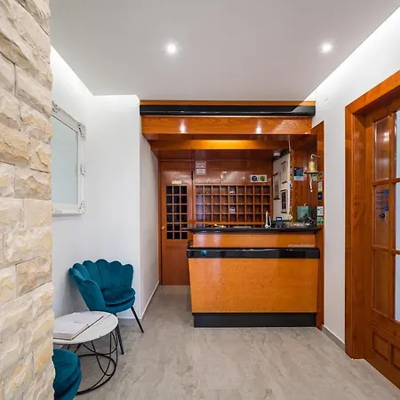 호텔 Vicko 스타리그라드 파클레니차