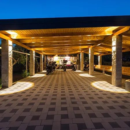 Vicko Hotel Starigrad Paklenica