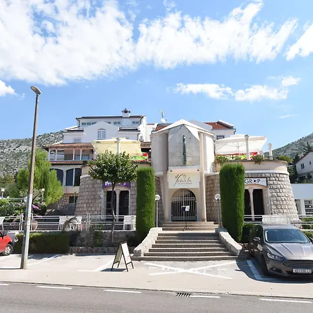 Vicko Hotel 3*