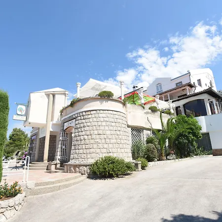 Vicko Hotel 3*