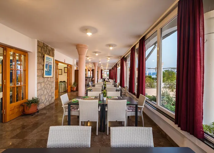 Vicko Starigrad Paklenica