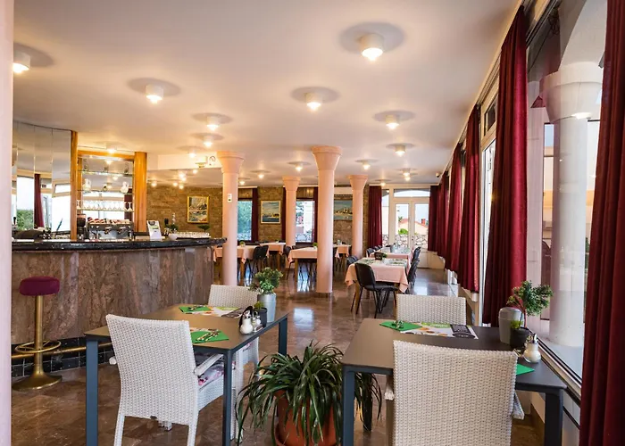 Vicko Hotel Starigrad Paklenica