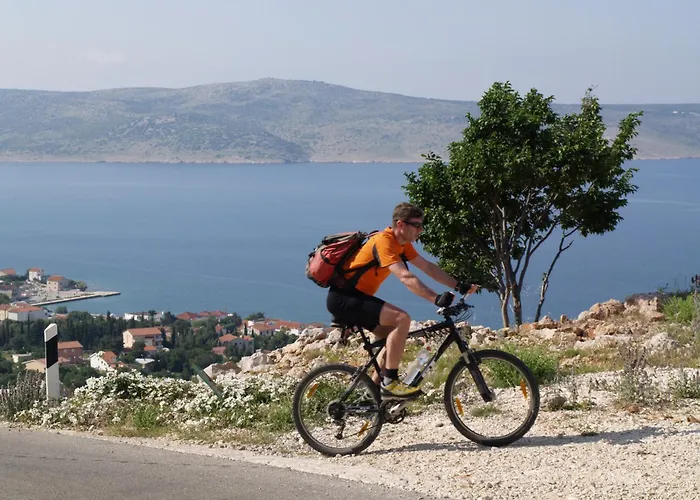 Vicko 3* Starigrad Paklenica