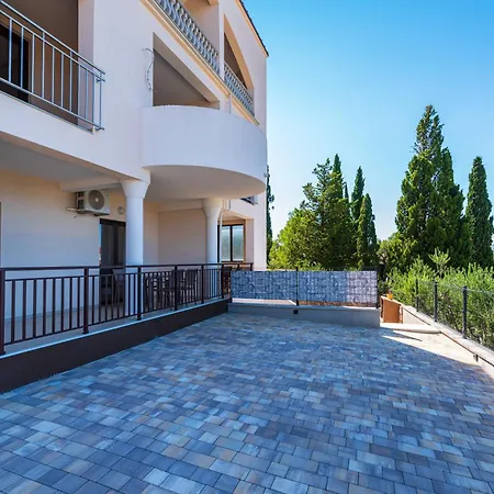 Hotel Vicko Starigrad Paklenica